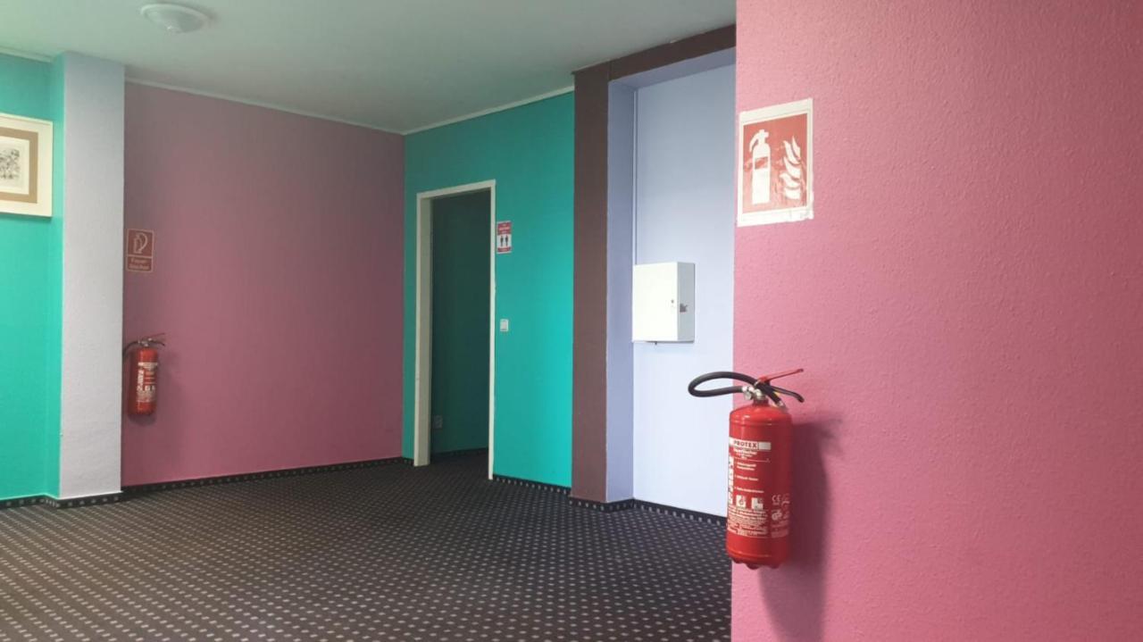 Isas Hostel Berlin Dış mekan fotoğraf