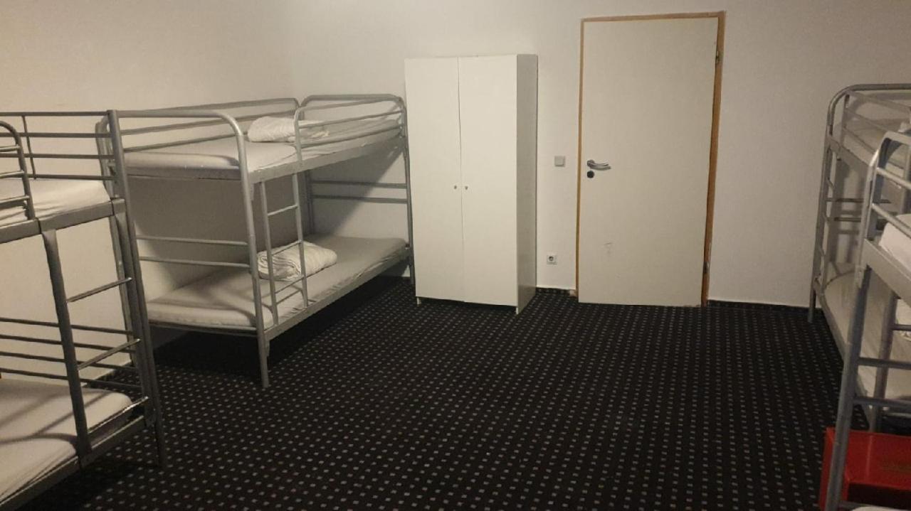 Isas Hostel Berlin Dış mekan fotoğraf